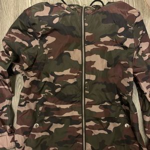 Army pattern windbreaker